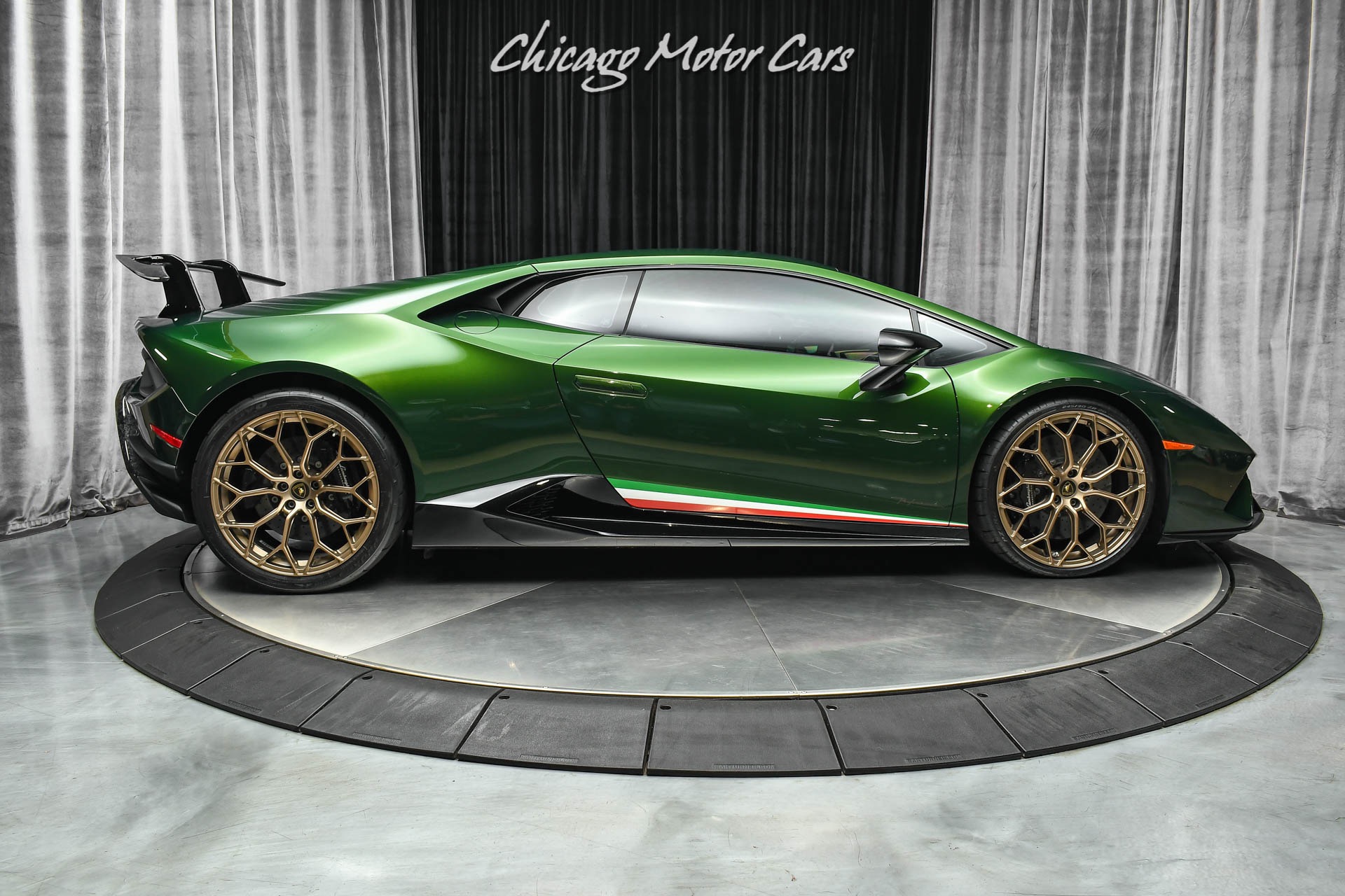 Used-2018-Lamborghini-Huracan-Performante-LP640-4-Coupe-FULLY-LOADED-RARE-VERDE-ERMES-COLOR