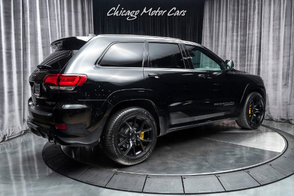 Used 2018 Jeep Grand Cherokee Trackhawk 4WD SUV SIGNATURE LEATHER WRAPPED INTERIOR! 707HP 6.2L SC V8! for sale Sold at Chicago Motor Cars in West Chicago IL 60185 5