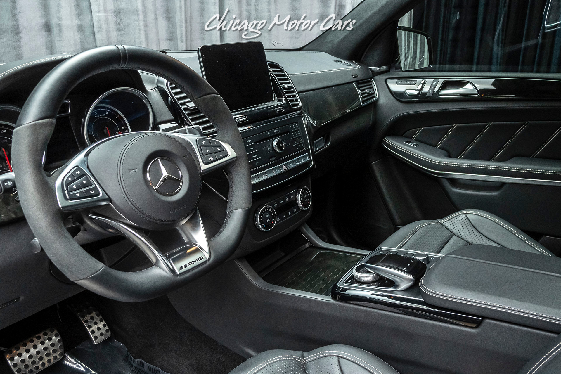 Used-2019-Mercedes-Benz-GLS63-AMG-SUV-MATTE-BLACK-AMG-WHEELS-LOW-MILES