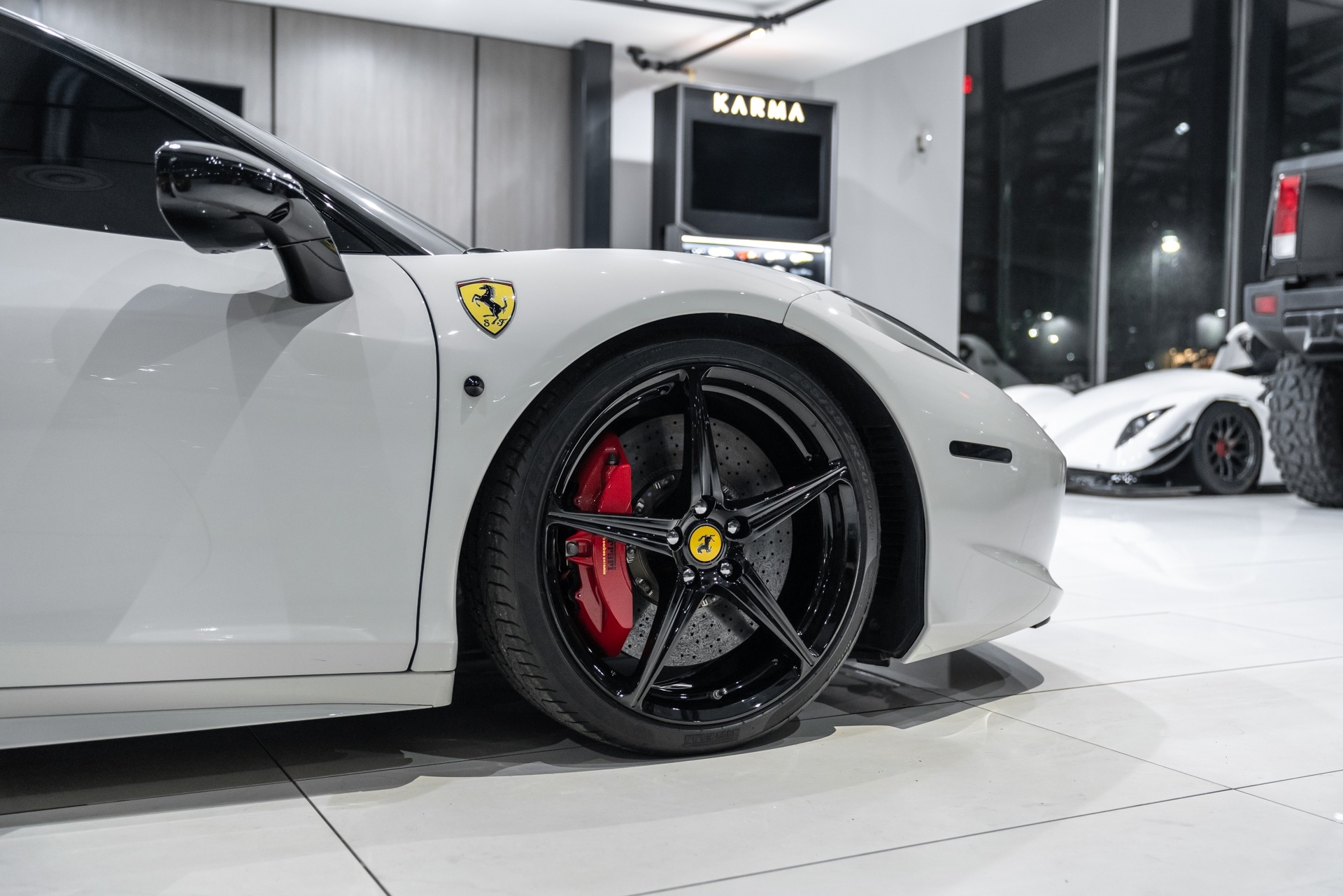 Used-2011-Ferrari-458-Italia-Coupe-RARE-Color-Combo-Carbon-Fiber-Driver-Zone-Novitec-Exhaust-LOADED