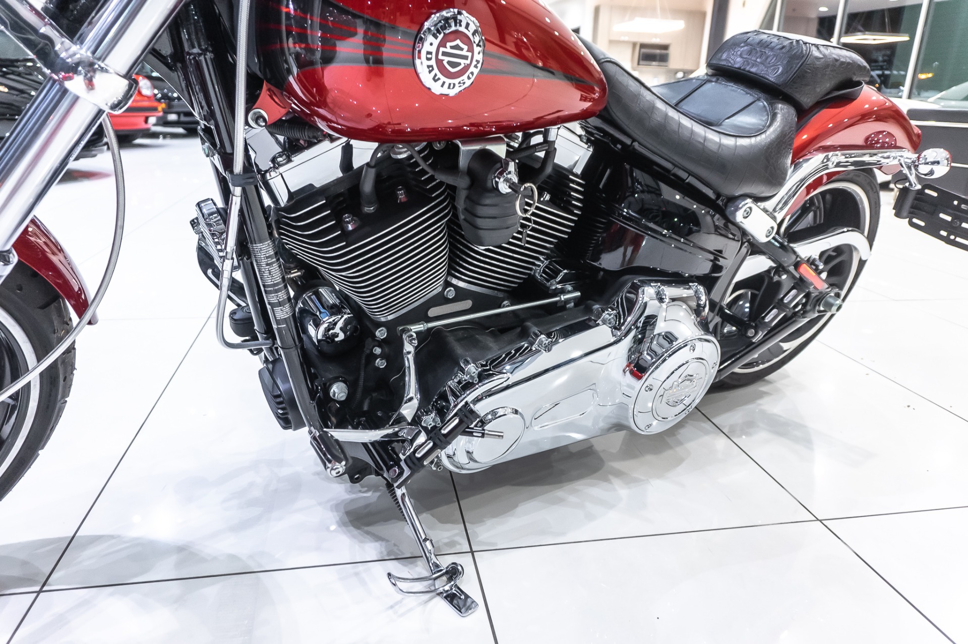 Used-2013-Harley-Davidson-FXSB-Breakout-Softail-Only-1k-Miles