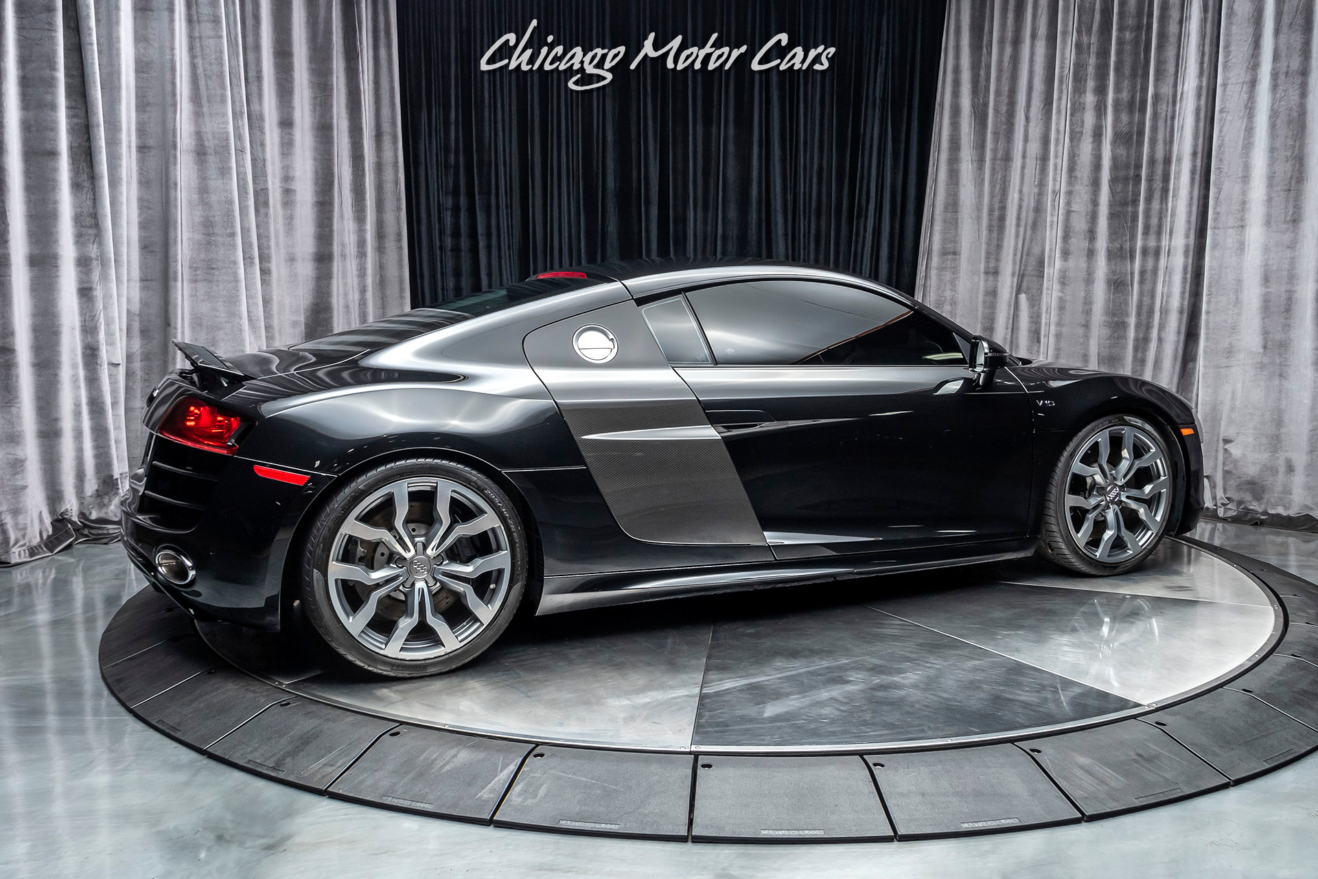 Used-2011-Audi-R8-52-quattro-Coupe-Original-MSRP-167k-UPGRADES-ENHANCED-LEATHER-PACKAGE