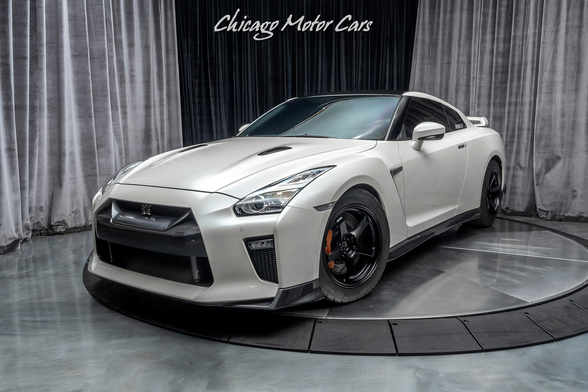 Used-2017-Nissan-GT-R-Premium-1500-WHP-MOTEC-ALPHA-16XR