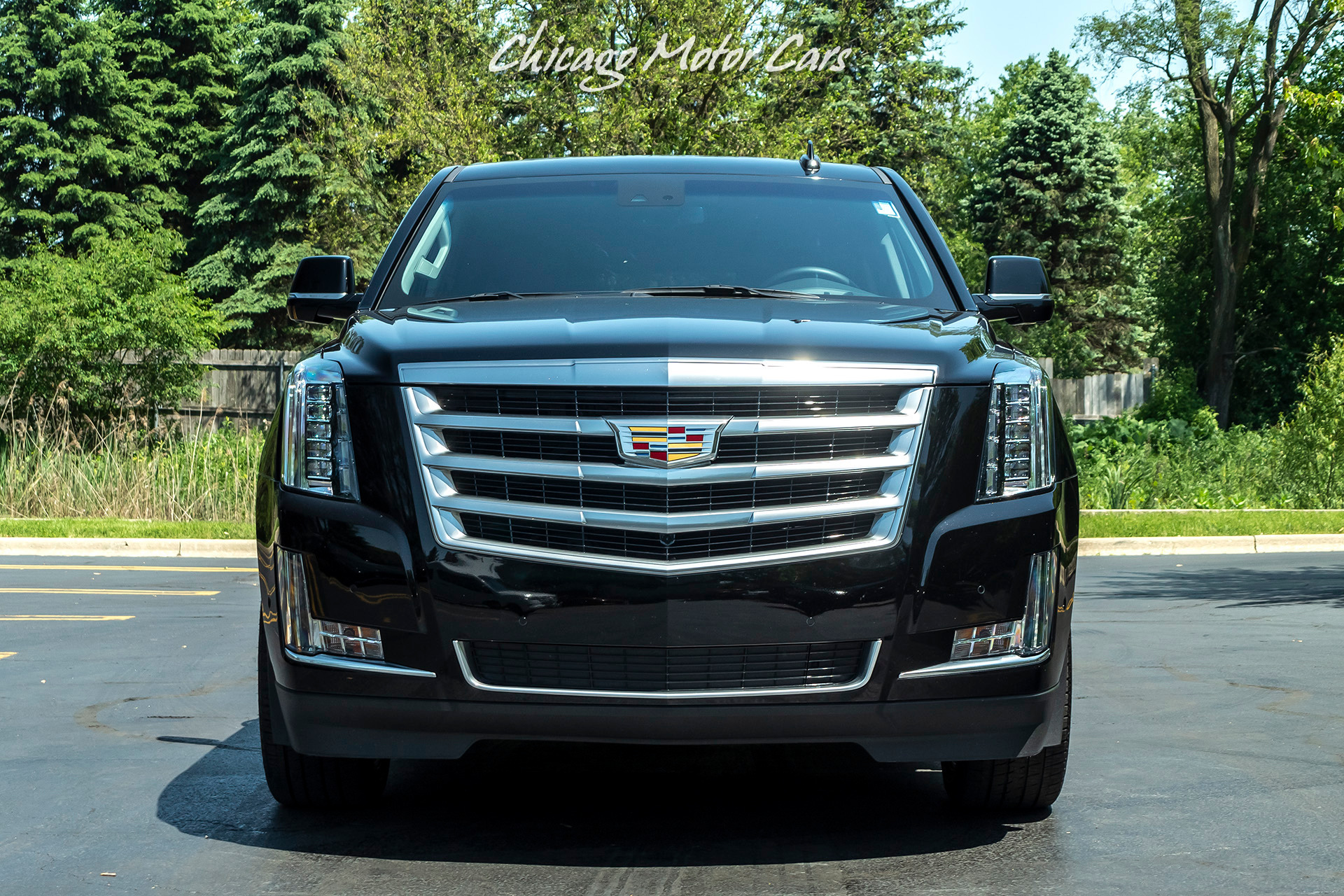 Used-2019-Cadillac-Escalade-ESV-Luxury-4x4