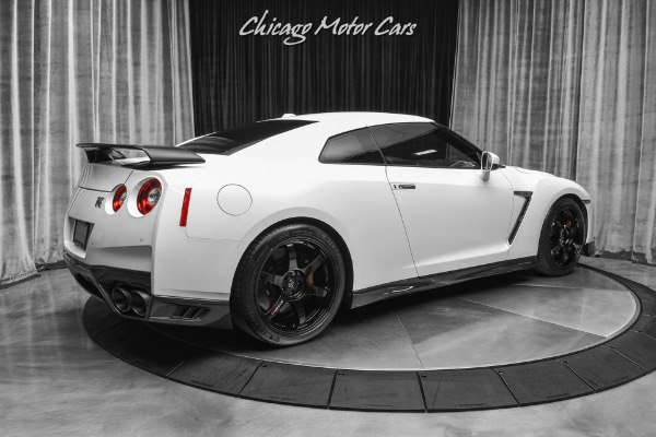 Used 2017 Nissan GT-R Premium Coupe FULL BOLT ON 650 WHP! $20K+ IN UPGRADES! for sale Sold at Chicago Motor Cars in West Chicago IL 60185 5