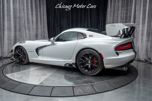 Used 2017 Dodge Viper ACR GTS-R Commemorative Edition 1of100 Made! ONLY 15 MILES! for sale Sold at Chicago Motor Cars in West Chicago IL 60185 3