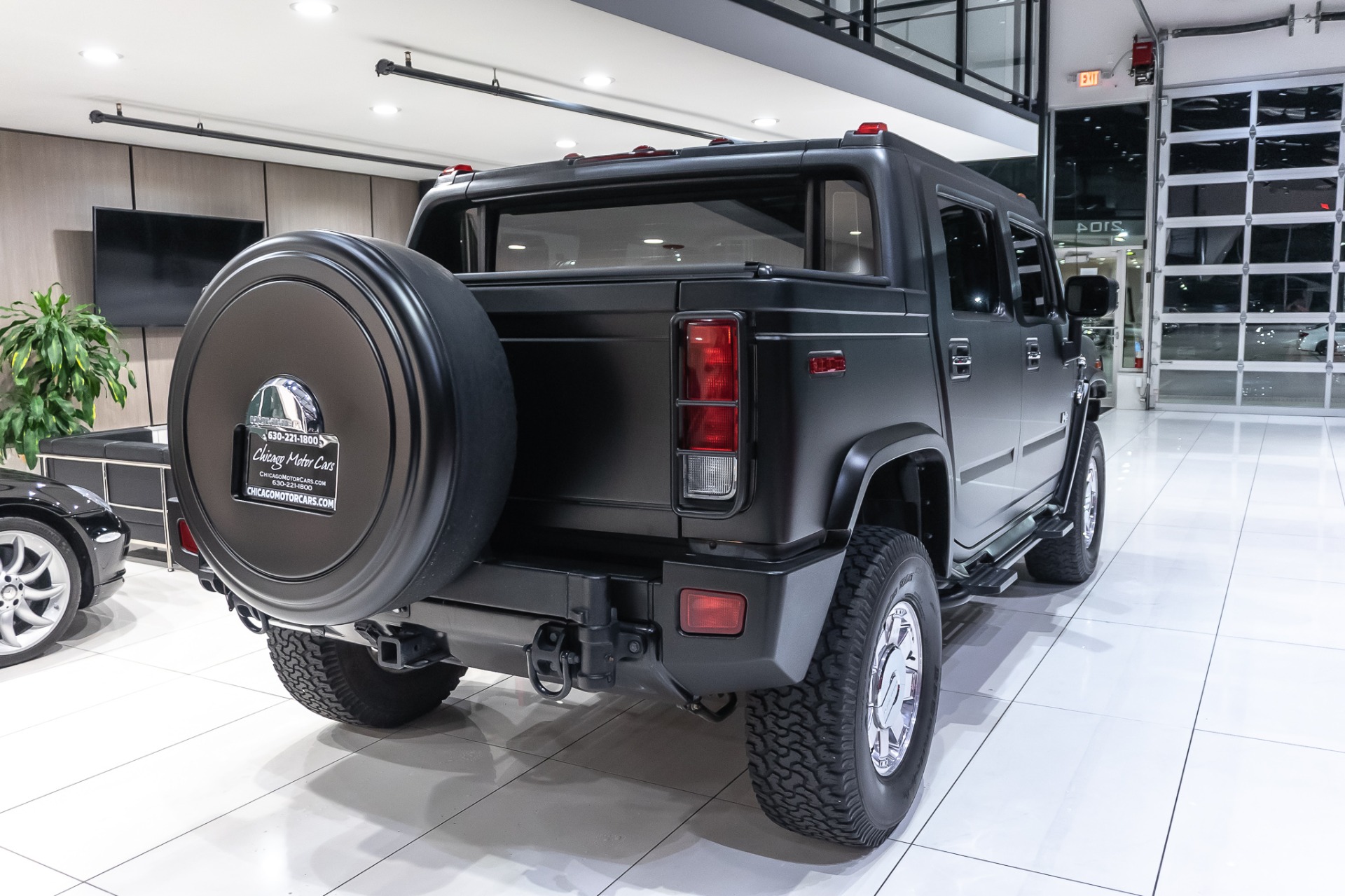 Used-2006-HUMMER-H2-SUT-RECENTLY-INSTALLED-MATTE-BLACK-WRAP-LOW-MILES-Rear-Entertainment-TVs