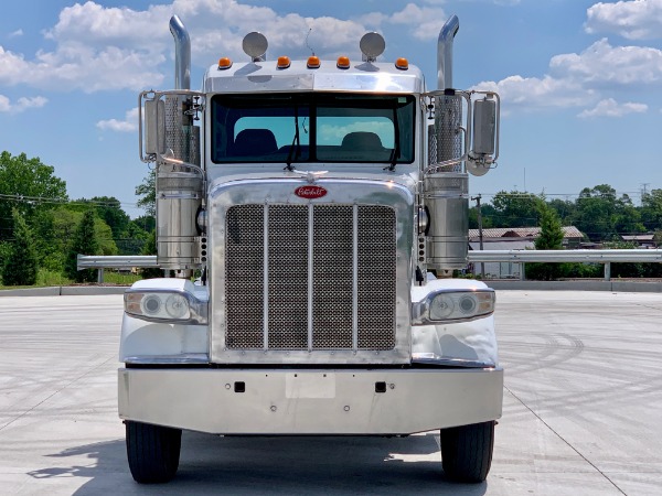 Used 2013 Peterbilt 388 Day Cab - Cummins ISX - 550 Horsepower for sale Sold at Chicago Motor Cars in West Chicago IL 60185 2