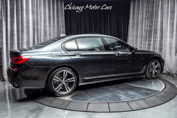 Used 2017 BMW M760i xDrive $167k+MSRP! Rear Entertainment! Night Vision! TWIN-TURBO V12!! for sale Sold at Chicago Motor Cars in West Chicago IL 60185 5