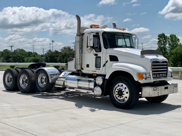 Used 2003 MACK CV713 Tri-Axle Day Cab - Mack E7 - 18 Speed for sale Sold at Chicago Motor Cars in West Chicago IL 60185 3
