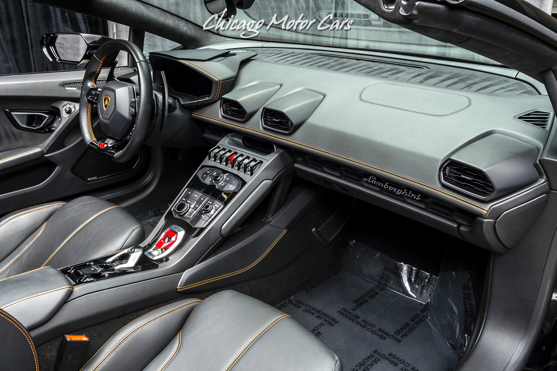 Used-2017-Lamborghini-Huracan-LP-610-4-Spyder-297kMSRP-Ad-Personam-Interior