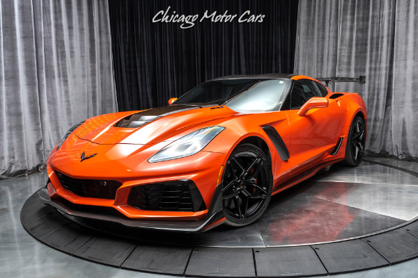 Used 2019 Chevrolet Corvette ZR1 3ZR Coupe 7-SPEED MANUAL! TRACK PERFORMANCE PKG! ORANGE DESIGN PKG! for sale Sold at Chicago Motor Cars in West Chicago IL 60185 2