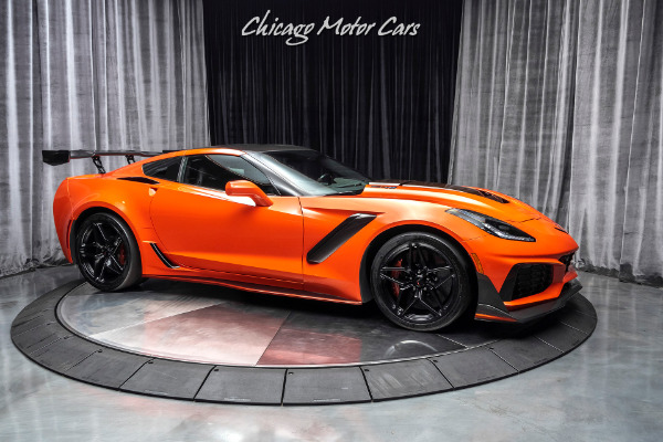 Used 2019 Chevrolet Corvette ZR1 3ZR Coupe 7-SPEED MANUAL! TRACK PERFORMANCE PKG! ORANGE DESIGN PKG! for sale Sold at Chicago Motor Cars in West Chicago IL 60185 6