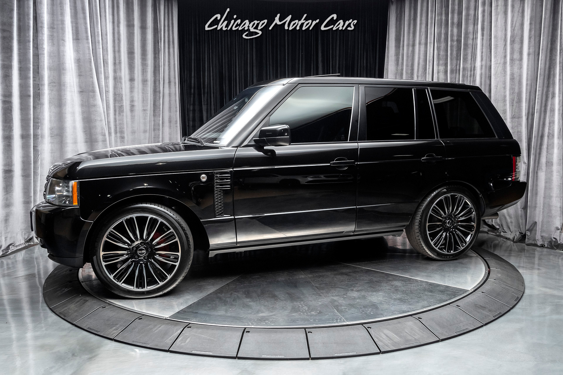 Used-2010-Land-Rover-Range-Rover-Supercharged-Rear-Entertainment-22-Wheels