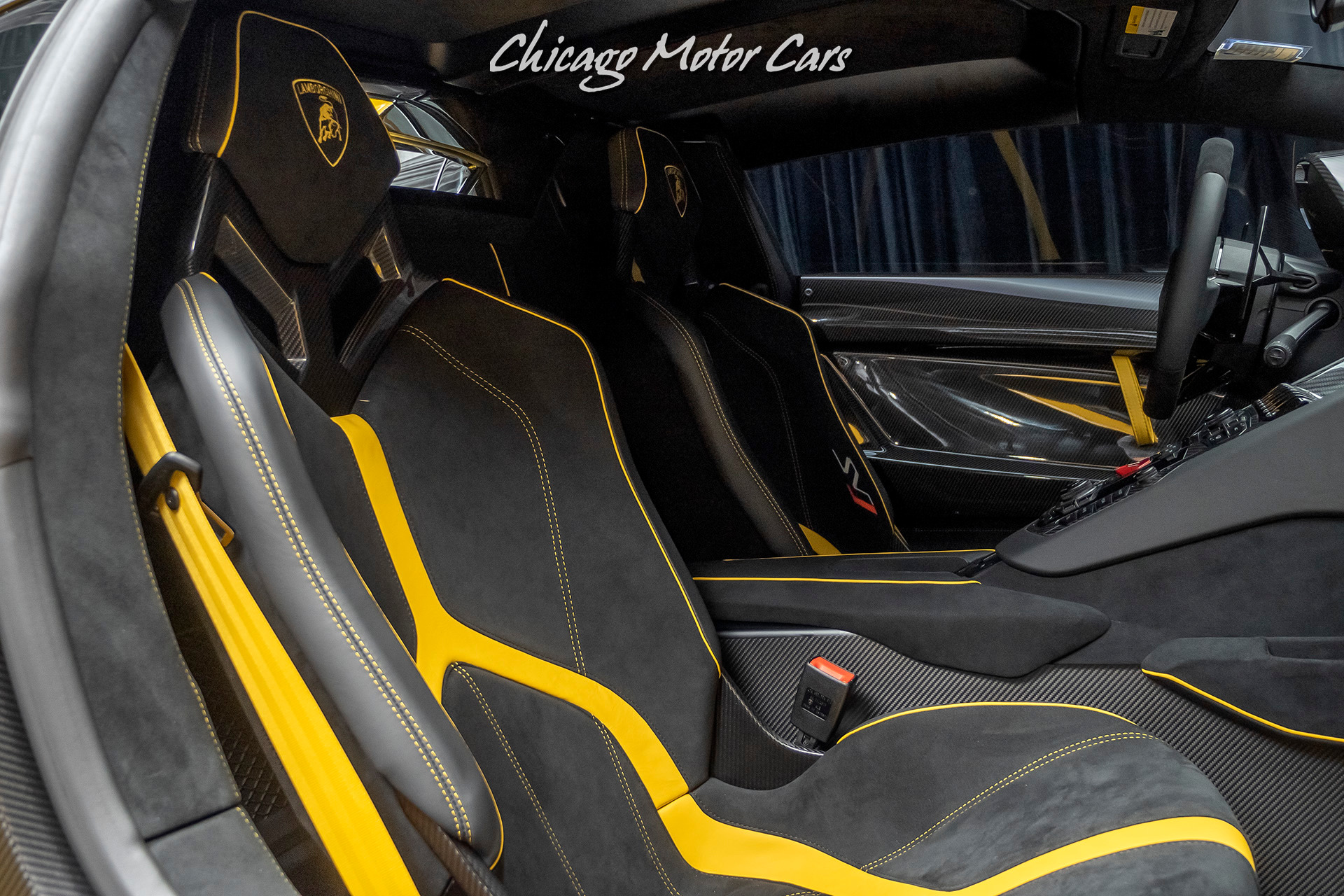 Used-2020-Lamborghini-Aventador-SVJ-LP770-4-Roadster-Only-1k-Miles-New-Giallo-Orion-RARE-PPF