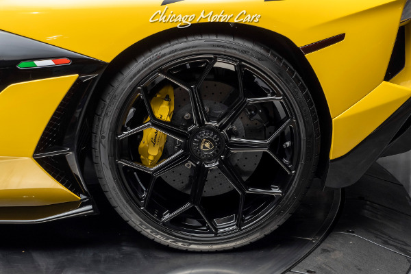 Used-2020-Lamborghini-Aventador-SVJ-LP770-4-Roadster-Only-1k-Miles-New-Giallo-Orion-RARE-PPF