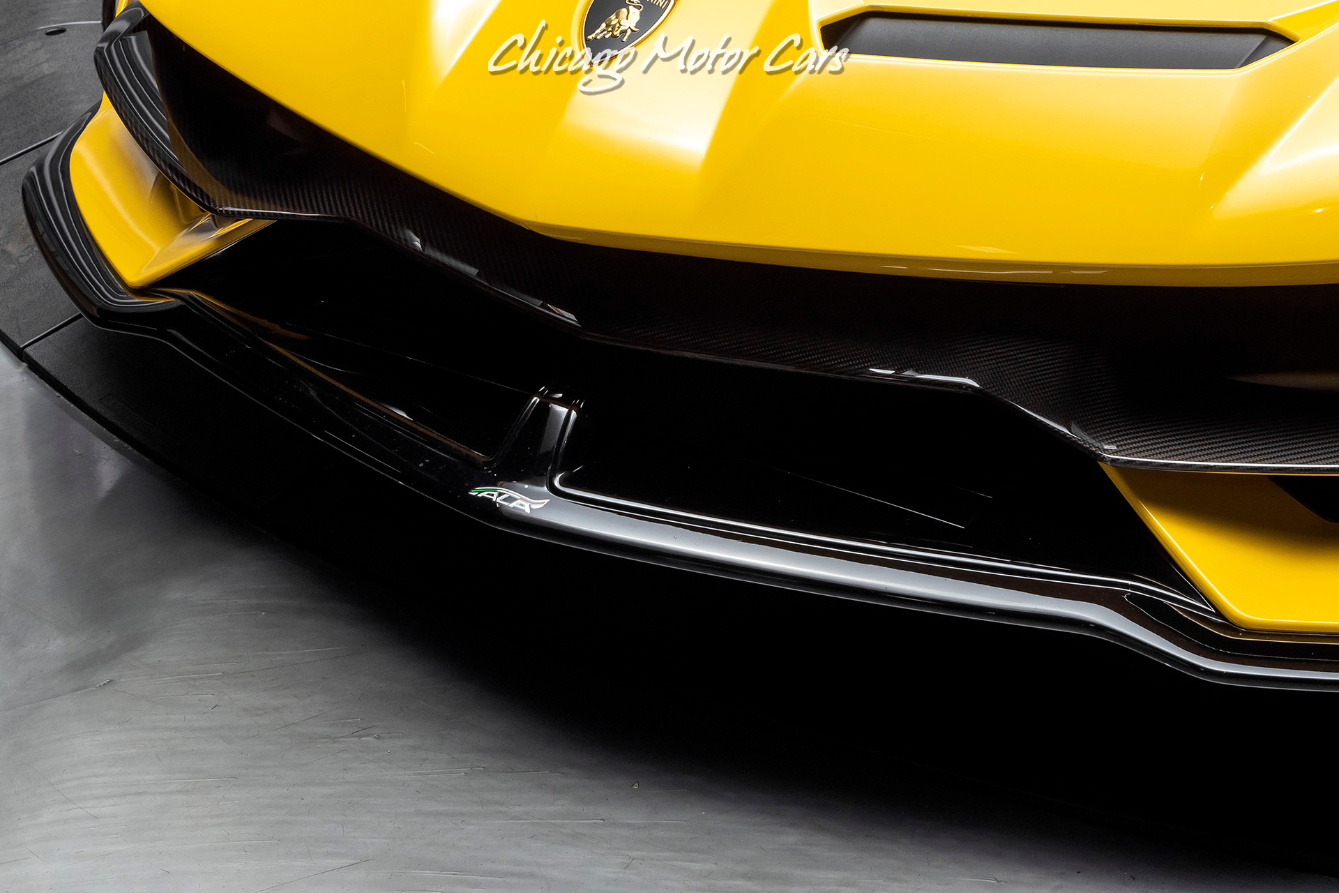 Used-2020-Lamborghini-Aventador-SVJ-LP770-4-Roadster-Only-1k-Miles-New-Giallo-Orion-RARE-PPF