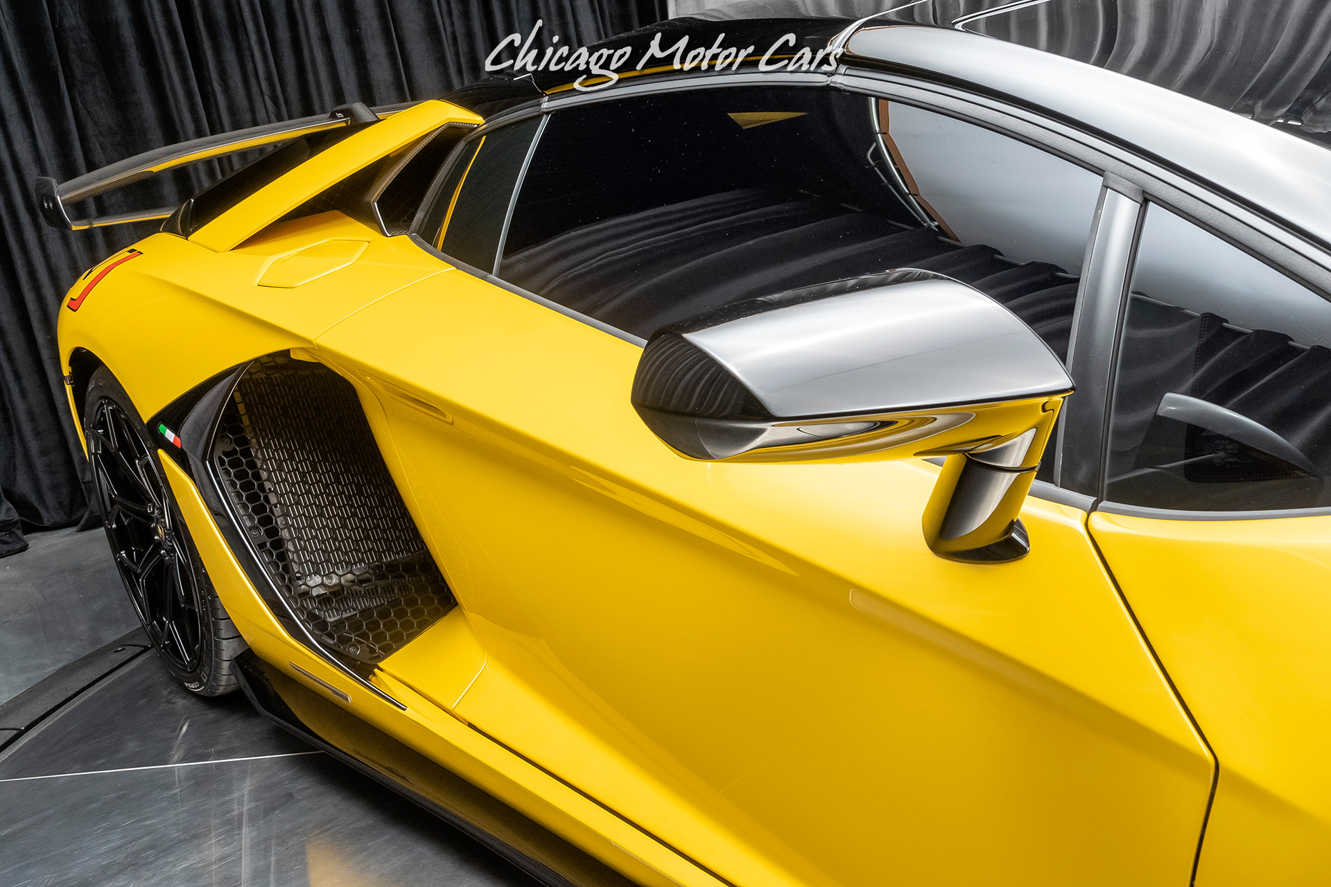 Used-2020-Lamborghini-Aventador-SVJ-LP770-4-Roadster-Only-1k-Miles-New-Giallo-Orion-RARE-PPF