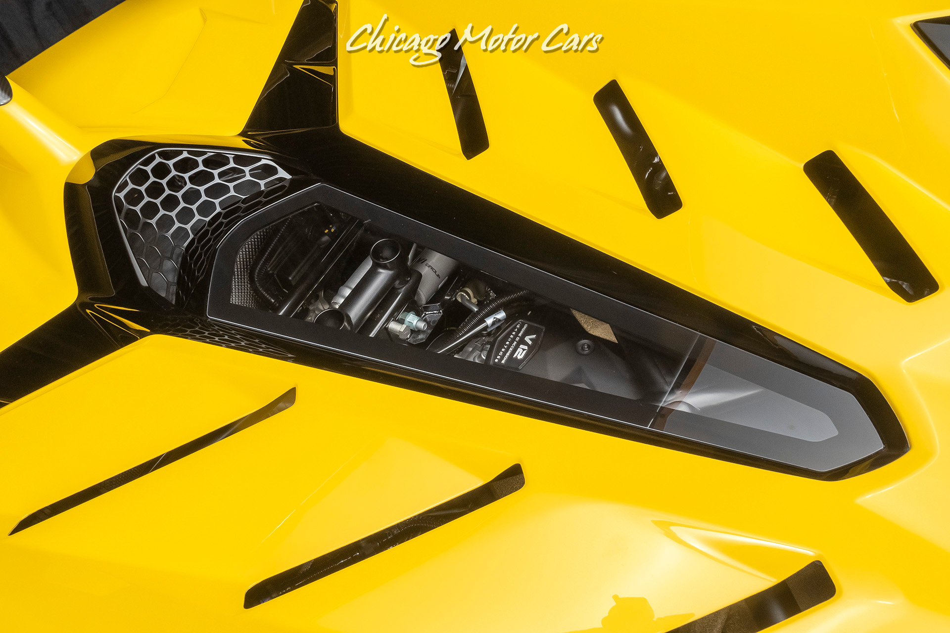 Used-2020-Lamborghini-Aventador-SVJ-LP770-4-Roadster-Only-1k-Miles-New-Giallo-Orion-RARE-PPF