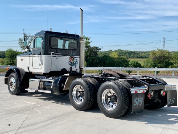 Used-2001-Peterbilt-378-Day-Cab