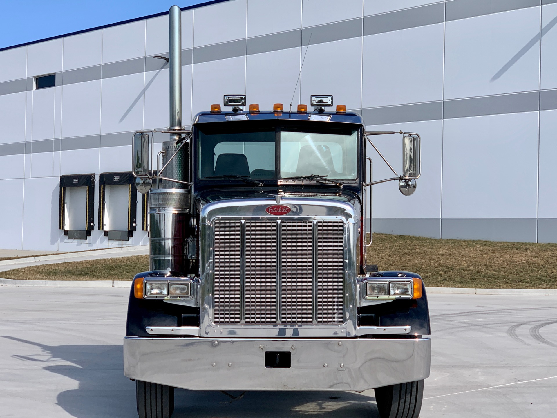 Used-2000-Peterbilt-378-Day-Cab---Cummins-ISM---10-Speed-Manual