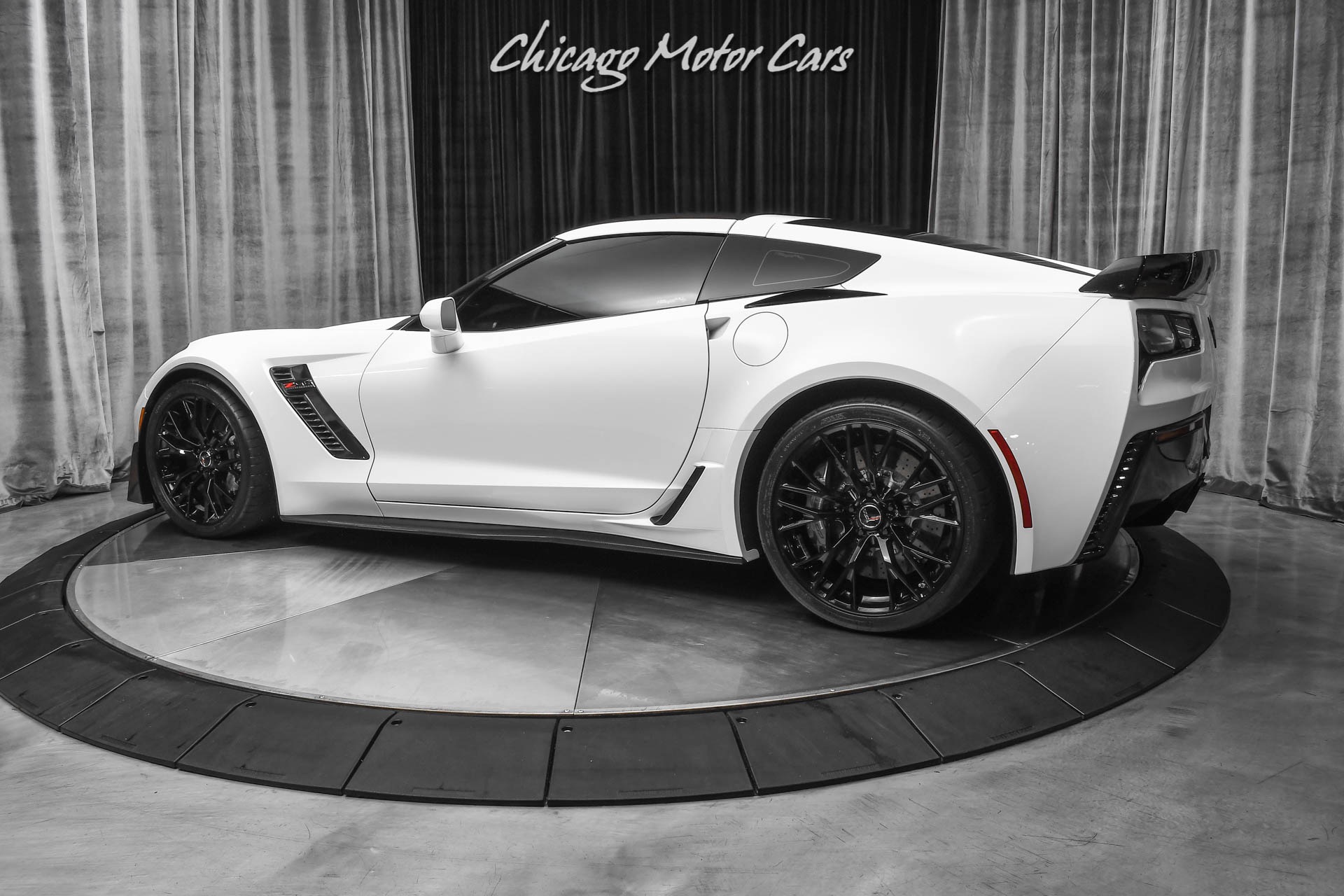 Used-2015-Chevrolet-Corvette-Z06-3LZ-Z07-MANUAL-TRANS-AKRAPOVIC-EXHAUST-RARE-SPEC-700HP