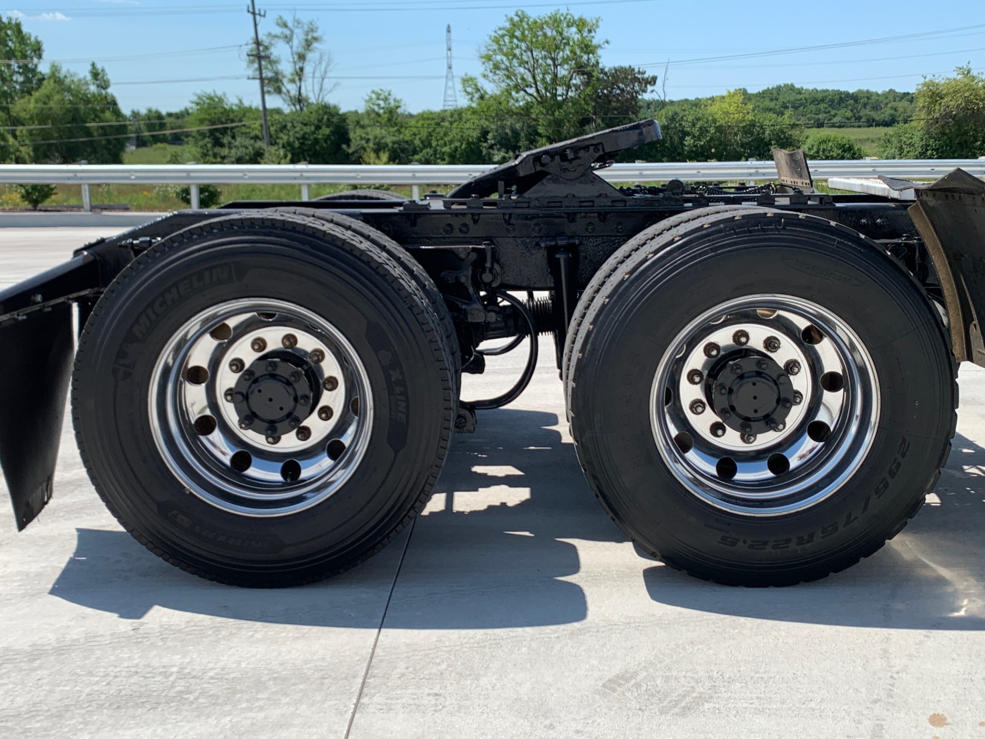 Used-2007-Peterbilt-379-Tandem-Axle-Day-Cab---Cummins-ISX---10-Speed