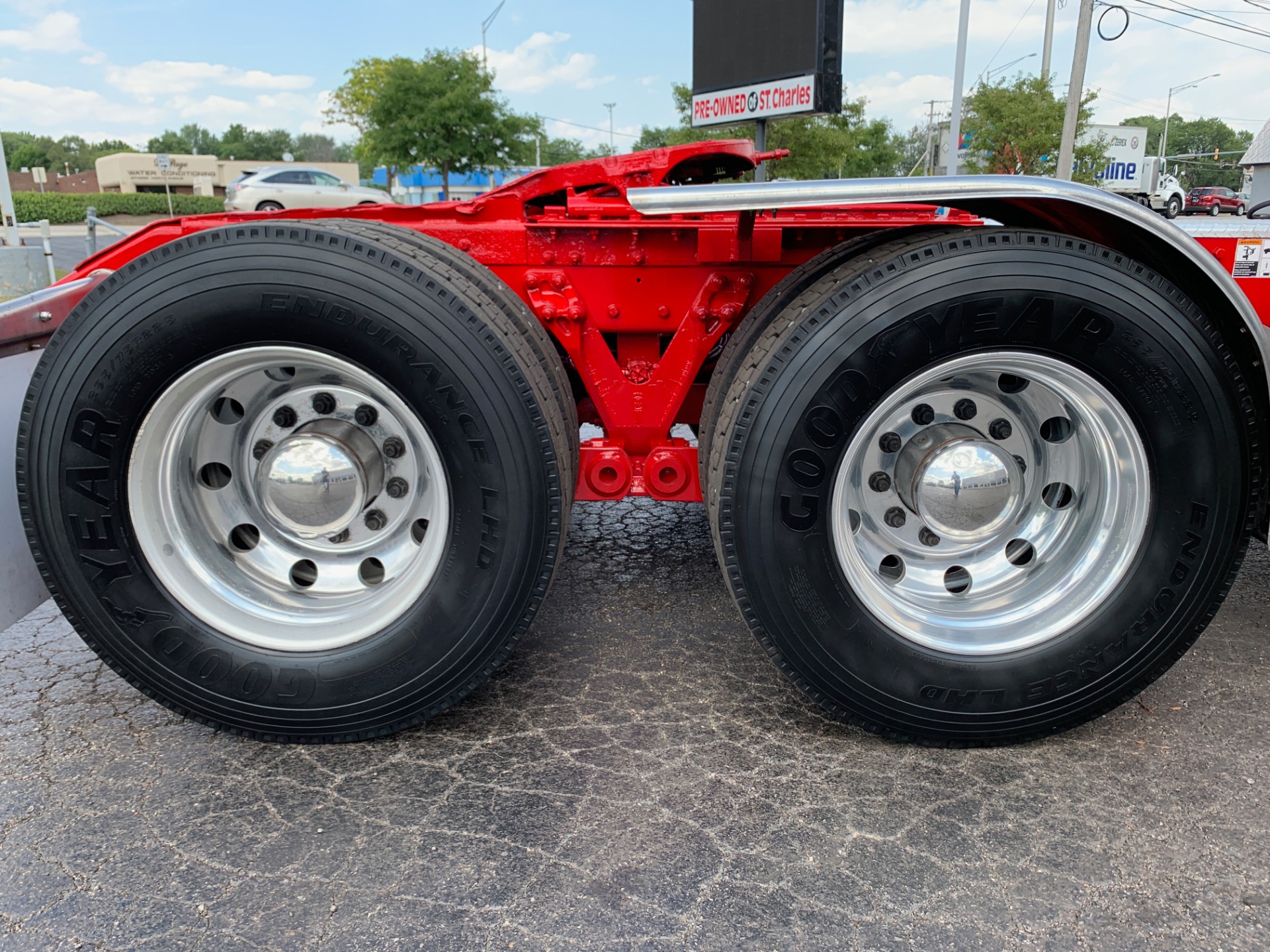 Used-2014-Kenworth-T800-Sleeper---Cummins-ISX-15---10-Speed