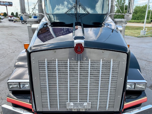 Used-2014-Kenworth-T800-Sleeper---Cummins-ISX-15---10-Speed