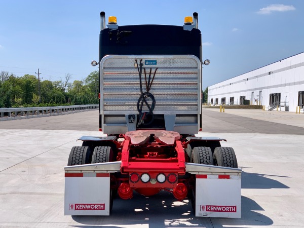 Used 2013 Kenworth T800 Sleeper Cab - Cummins ISX - 10 Speed for sale Sold at Chicago Motor Cars in West Chicago IL 60185 6