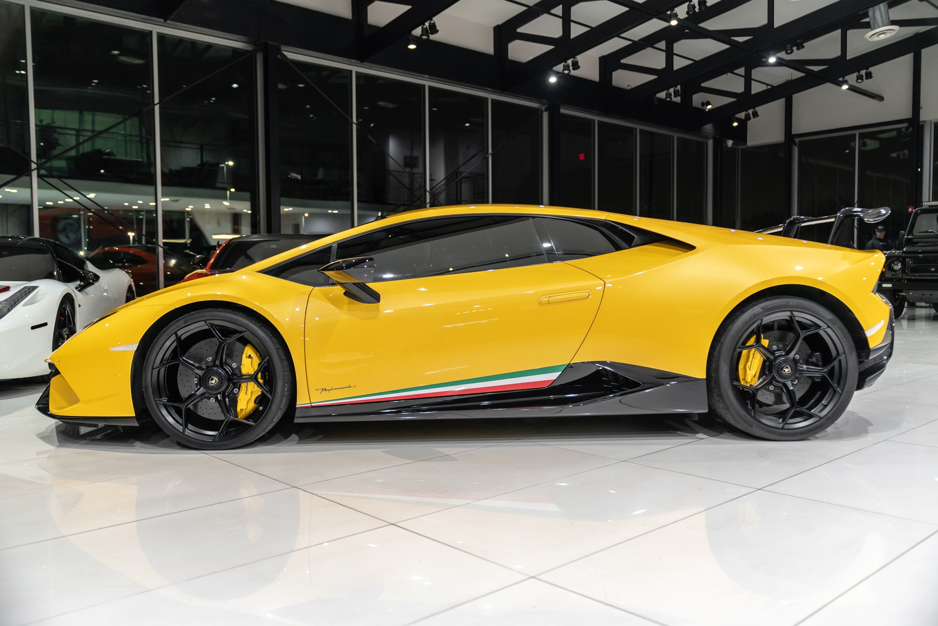 Used-2018-Lamborghini-Huracan-LP640-4-Performante-Coupe-FORGED-CARBON-Full-Car-PPF-Upgraded-Exhaust