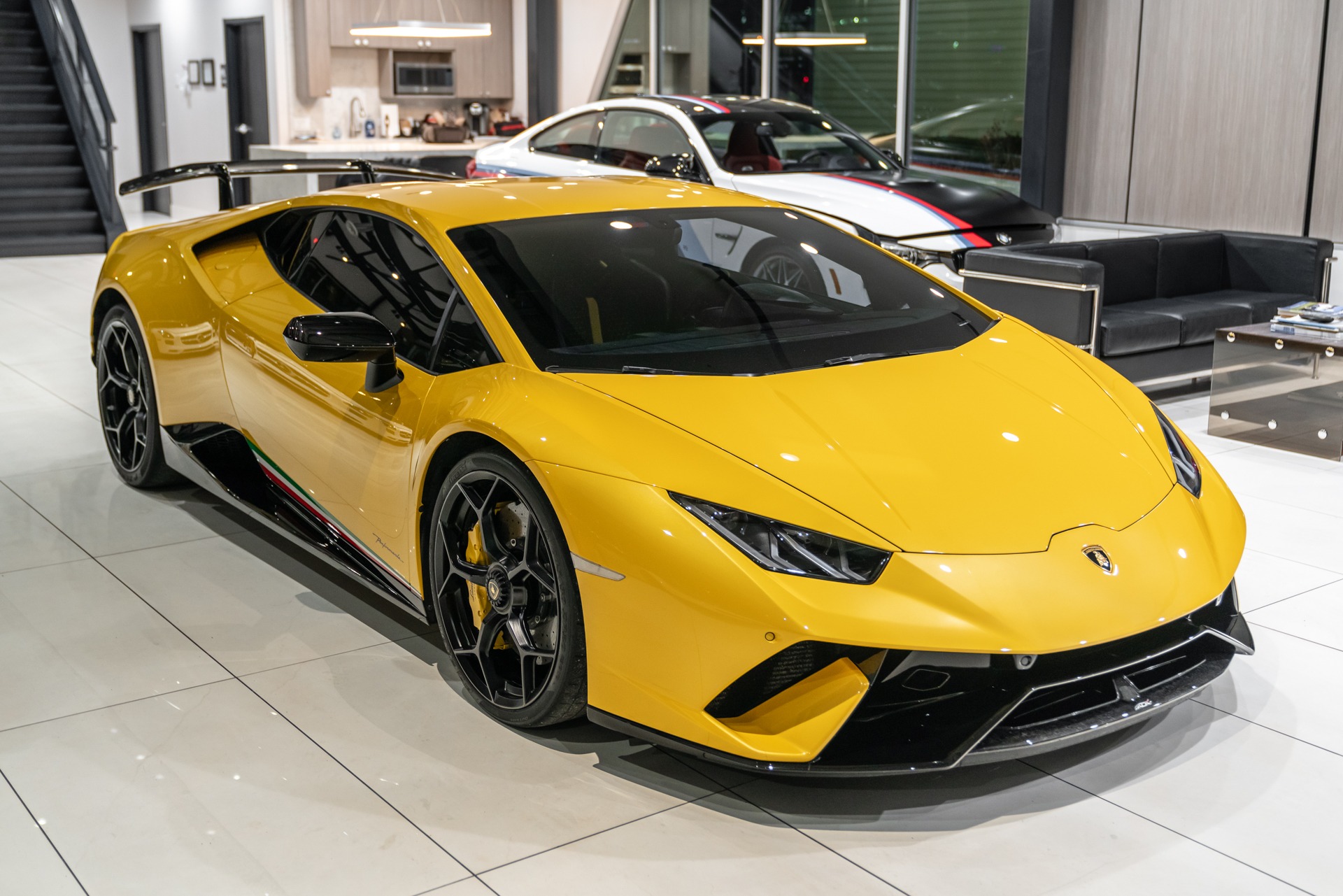 Used-2018-Lamborghini-Huracan-LP640-4-Performante-Coupe-FORGED-CARBON-Full-Car-PPF-Upgraded-Exhaust