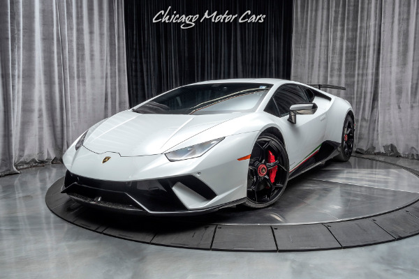 Used 2018 Lamborghini Huracan LP640-4 Performante Coupe FORGED CARBON! WHITE! Optioned WELL! for sale Sold at Chicago Motor Cars in West Chicago IL 60185 2