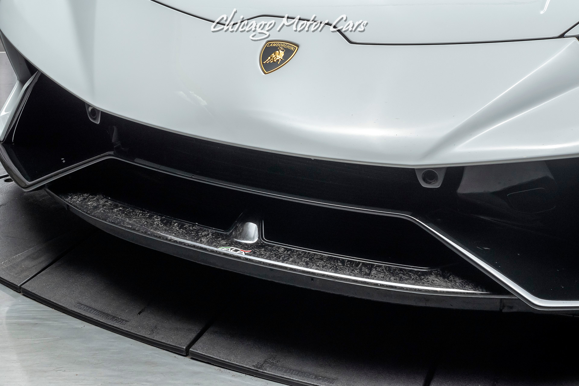 Used-2018-Lamborghini-Huracan-LP640-4-Performante-Coupe-FORGED-CARBON-WHITE-Optioned-WELL