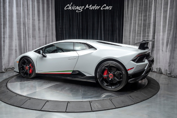 Used 2018 Lamborghini Huracan LP640-4 Performante Coupe FORGED CARBON! WHITE! Optioned WELL! for sale Sold at Chicago Motor Cars in West Chicago IL 60185 3