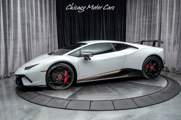 Used 2018 Lamborghini Huracan LP640-4 Performante Coupe FORGED CARBON! WHITE! Optioned WELL! for sale Sold at Chicago Motor Cars in West Chicago IL 60185 1