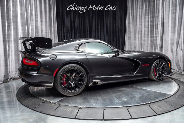 Used 2016 Dodge Viper ACR Coupe EXTERIOR & INTERIOR CARBON FIBER! 10K MILES! for sale Sold at Chicago Motor Cars in West Chicago IL 60185 6