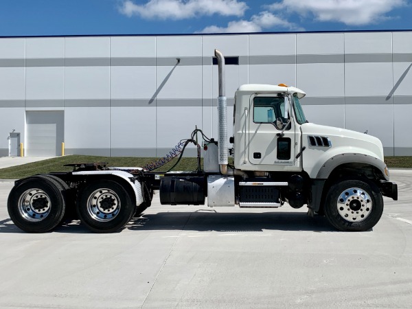 Used 2016 MACK GU 713 Day Cab - Mack MP7 405 HP - 10 Speed Manual for sale Sold at Chicago Motor Cars in West Chicago IL 60185 4
