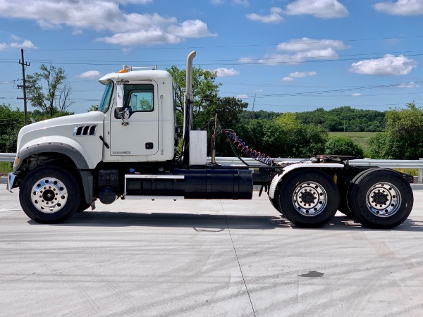 Used-2016-MACK-GU-713-Day-Cab---Mack-MP7-405-HP---10-Speed-Manual