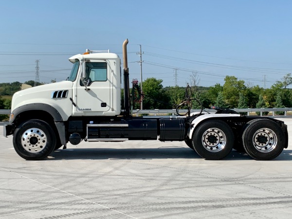 Used-2015-MACK-GU-713-Day-Cab