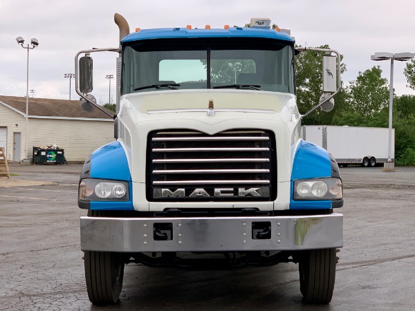 Used 2015 MACK GU 713 Day Cab - Mack MP7 405 HP - 10 Speed Manual for sale Sold at Chicago Motor Cars in West Chicago IL 60185 2