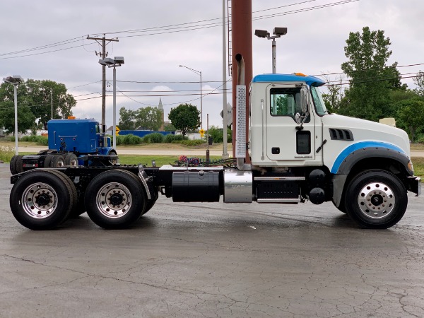 Used 2015 MACK GU 713 Day Cab - Mack MP7 405 HP - 10 Speed Manual for sale Sold at Chicago Motor Cars in West Chicago IL 60185 4