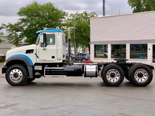 Used-2015-MACK-GU-713-Day-Cab---Mack-MP7-405-HP---10-Speed-Manual