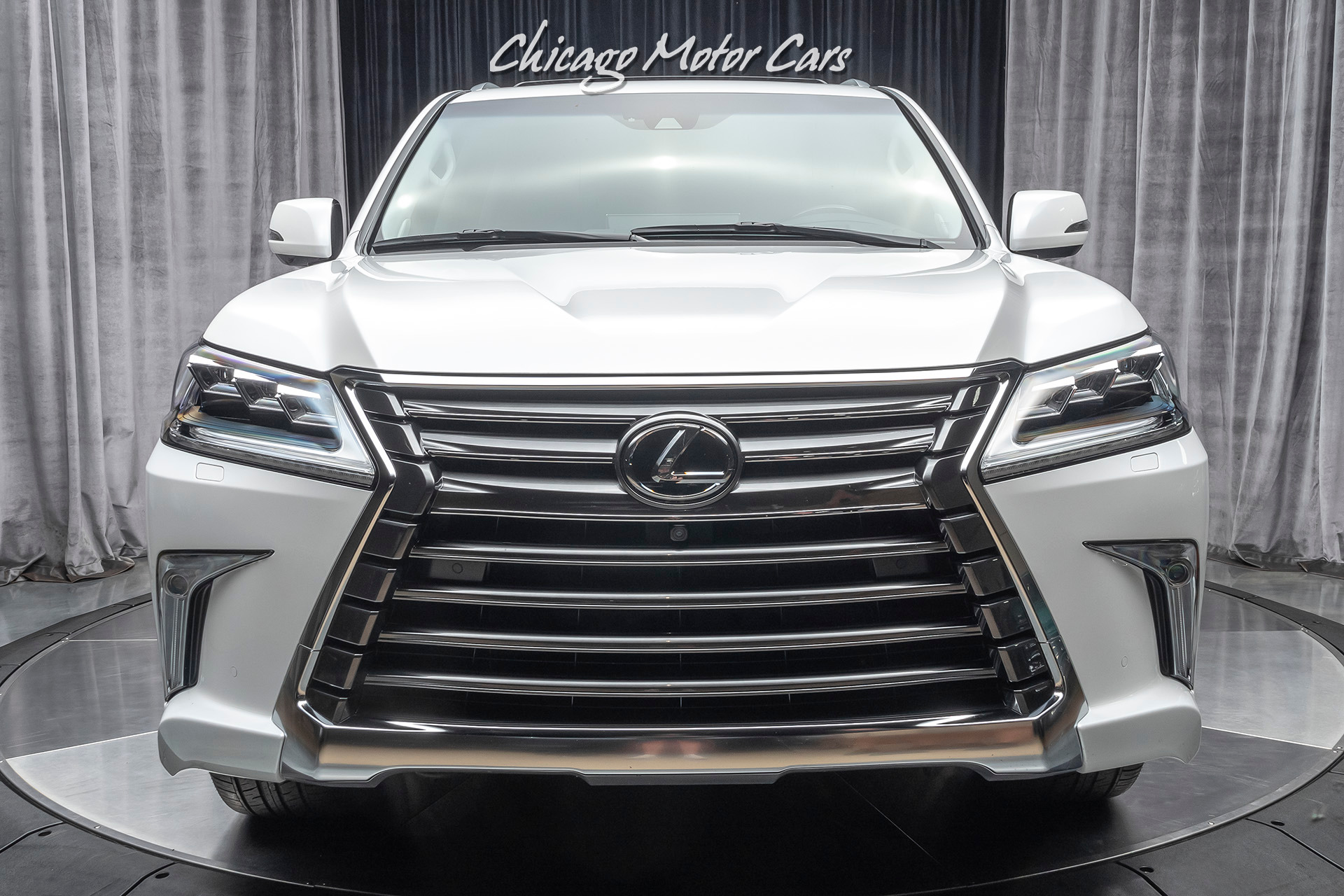 Used-2019-Lexus-LX570-Three-Row-SUV-LUXURY-PACKAGE-MARK-LEVINSON-AUDIO-11K-MILES