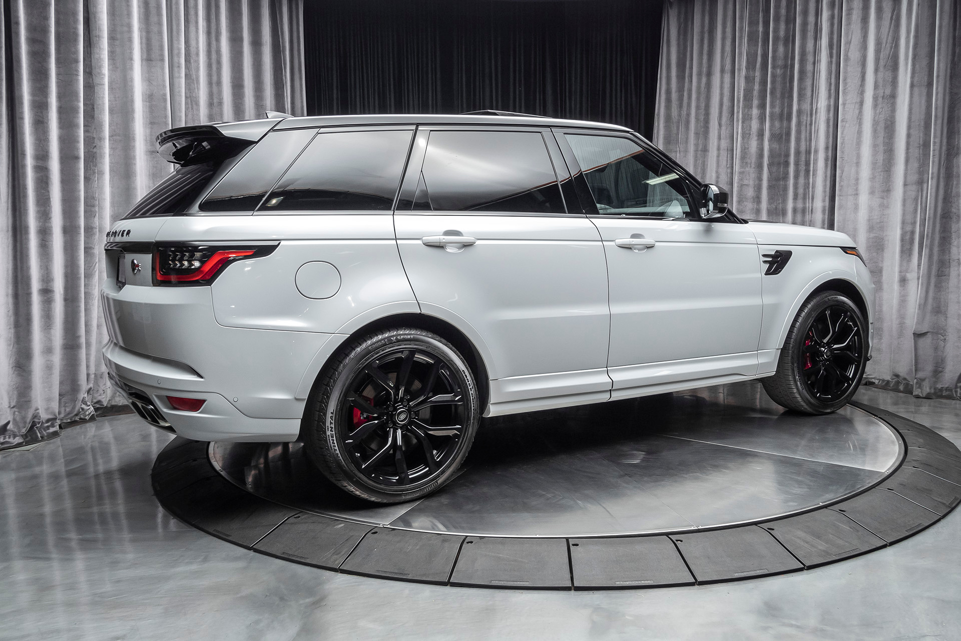 Used-2020-Land-Rover-Range-Rover-Sport-SVR