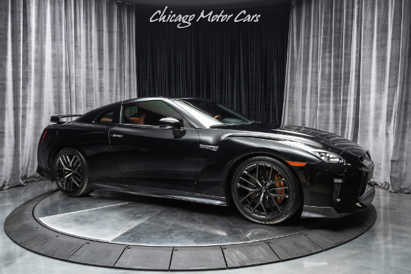 Used-2017-Nissan-GT-R-Premium-Coupe-650-HORSEPOWER-MILD-BOLTS-ONS
