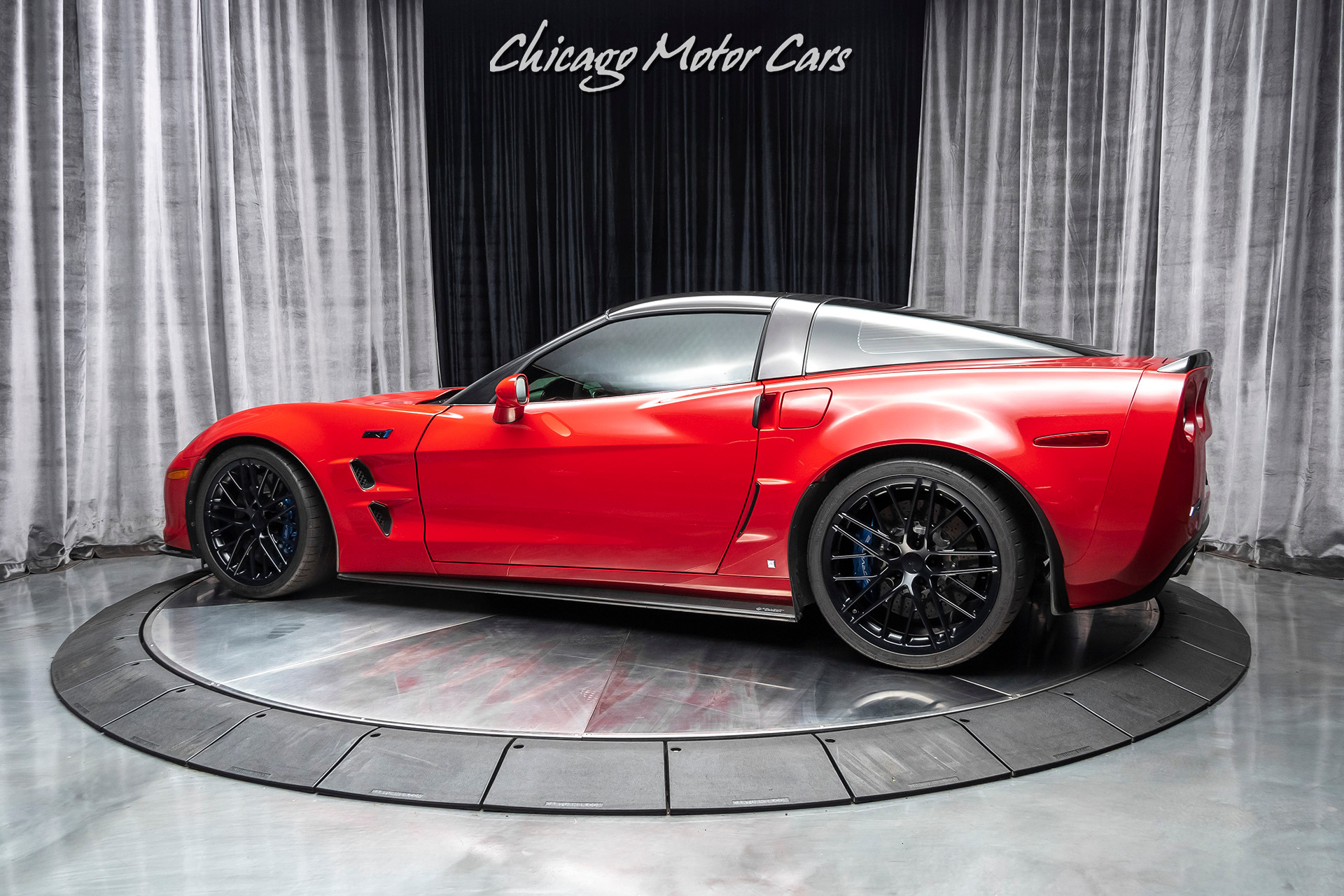 Used-2009-Chevrolet-Corvette-ZR1-3ZR-Package-6-Speed-Manual