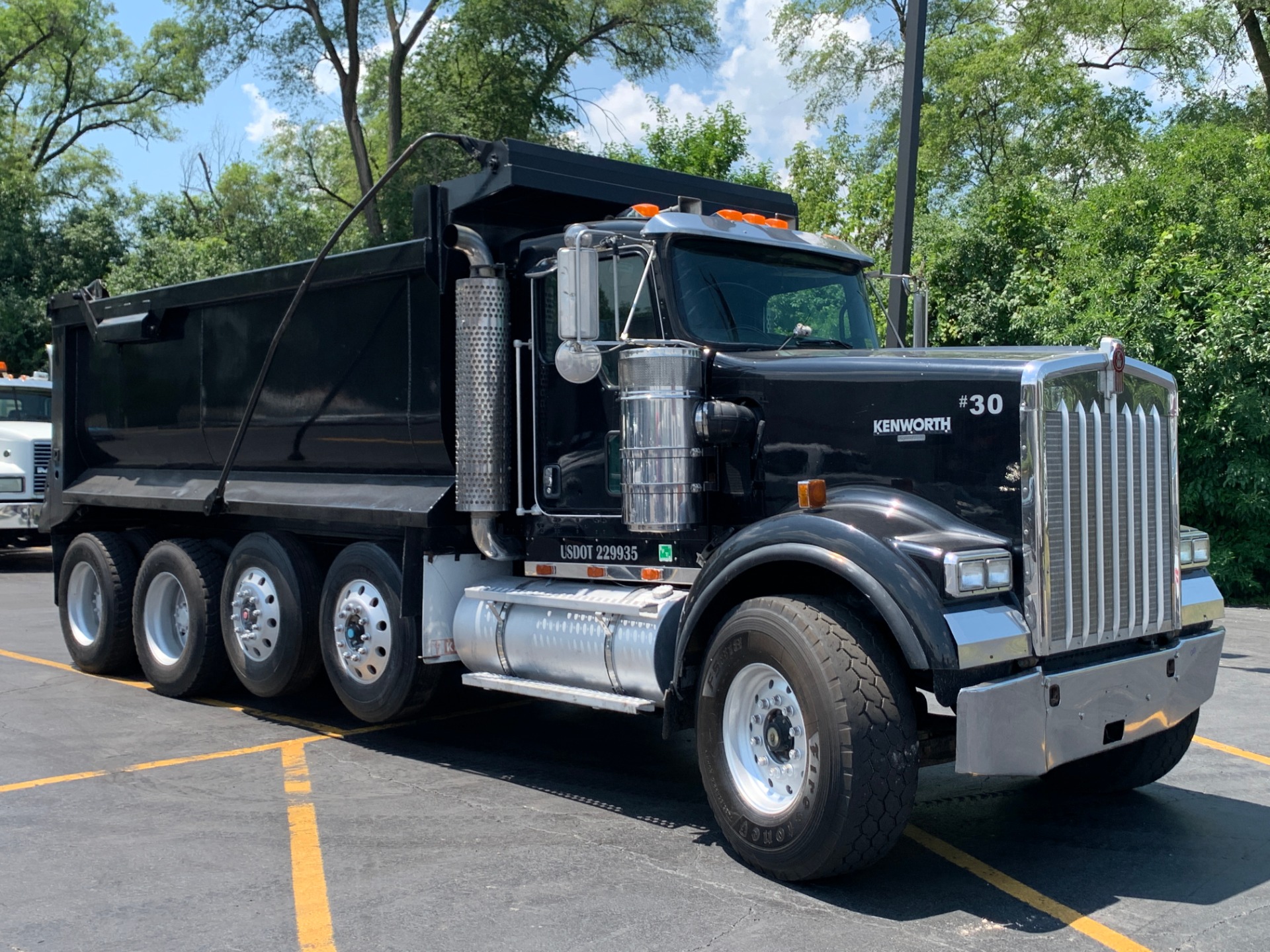 Used 2007 Kenworth W900 Quad-Axle Dump Truck - Cat C15 Acert - 475 HP for sale Sold at Chicago Motor Cars in West Chicago IL 60185 1