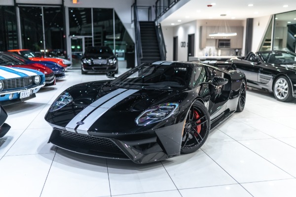 Used-2018-Ford-GT-Coupe-GLOSS-CARBON-FIBER-180-MILES-COLLECTOR-QUALITY