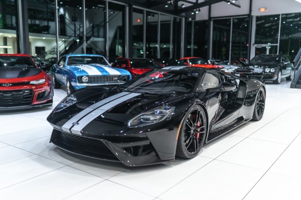 Used-2018-Ford-GT-Coupe-GLOSS-CARBON-FIBER-180-MILES-COLLECTOR-QUALITY